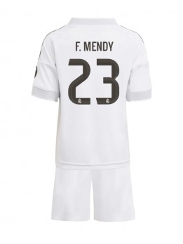 Billige Real Madrid Ferland Mendy #23 Hjemmedraktsett Barn 2025-26 Kortermet (+ Korte bukser)